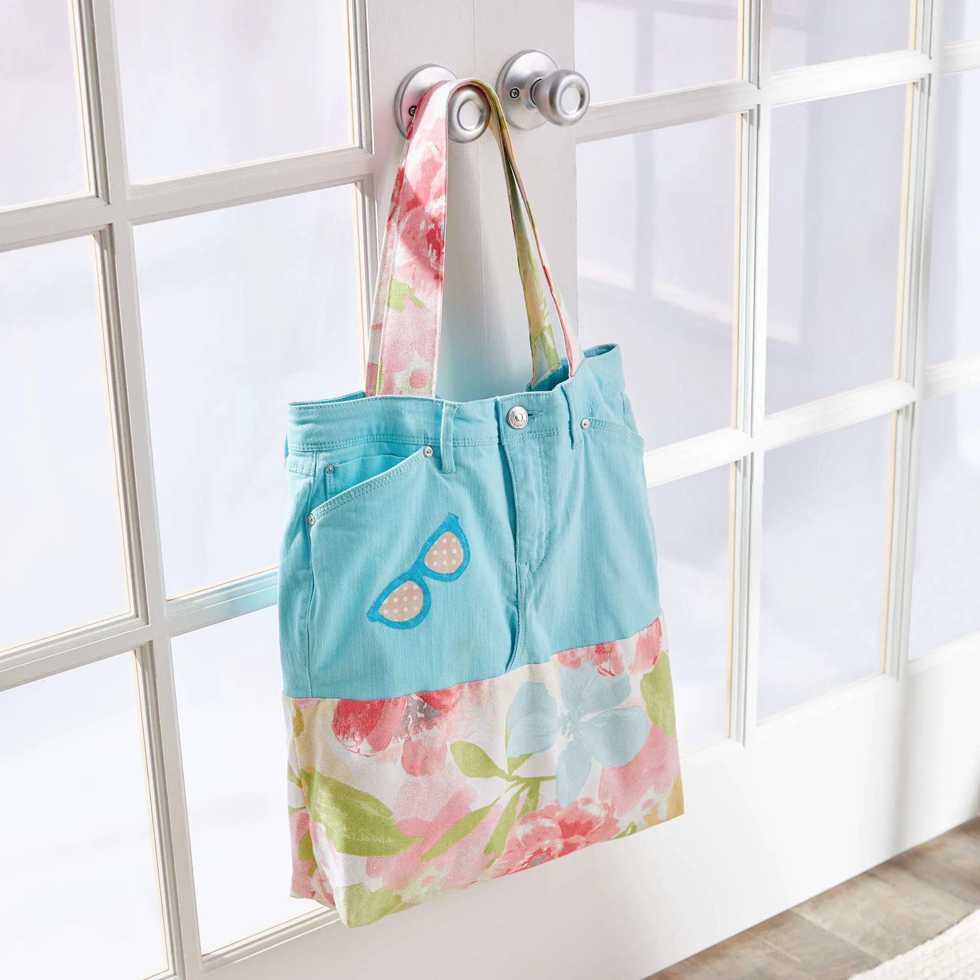 Coats & Clark Sewing Summery Jeans Tote